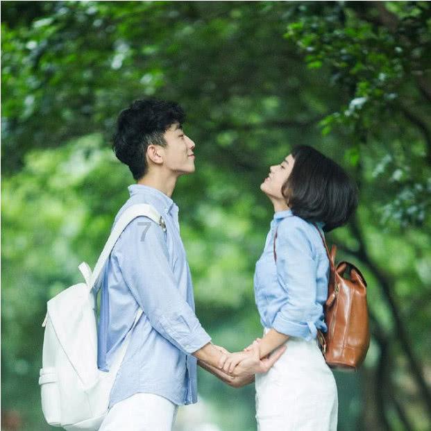 巨蟹座女友对我忽冷忽热，她到底爱不爱我？游戏画面
